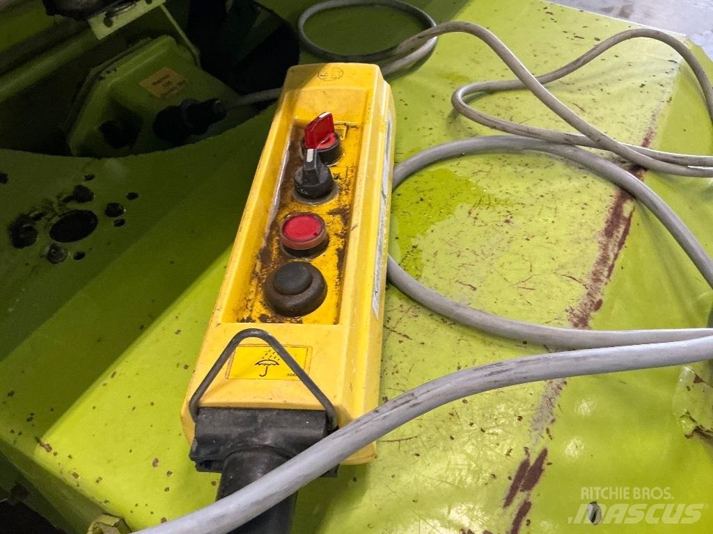 CLAAS Rollant 240 Πρέσες κυλινδρικών δεμάτων
