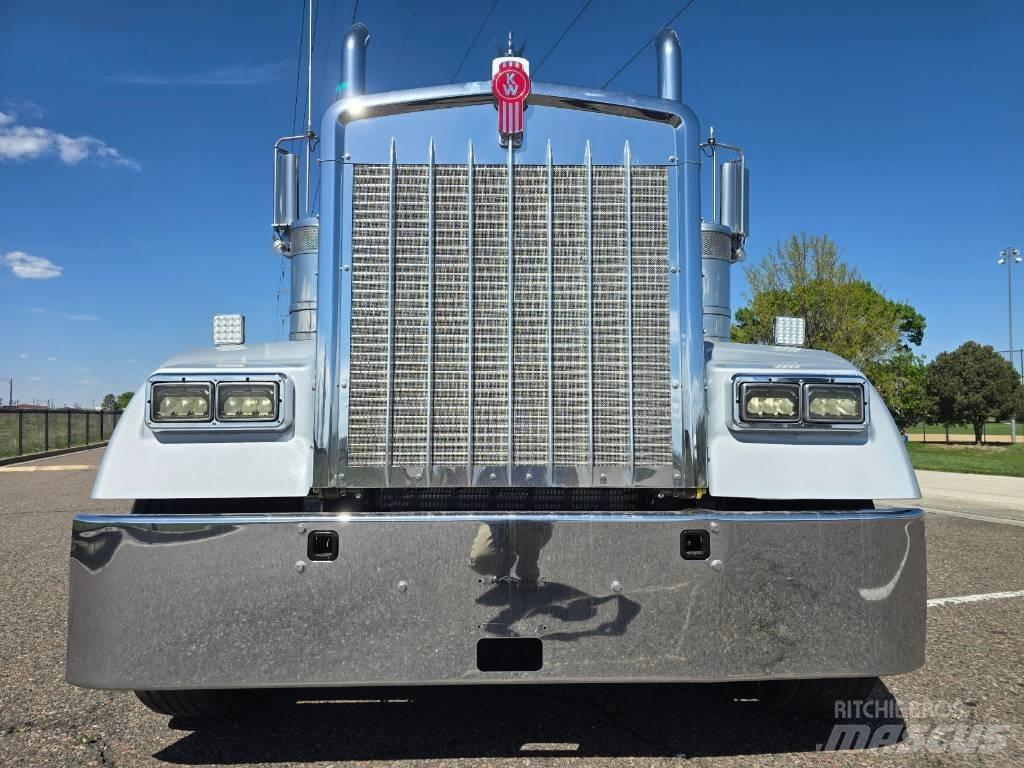 Kenworth W 900 Τράκτορες