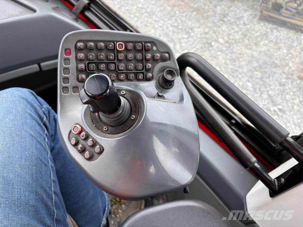 Komatsu 835 Μεταφορείς ξυλείας