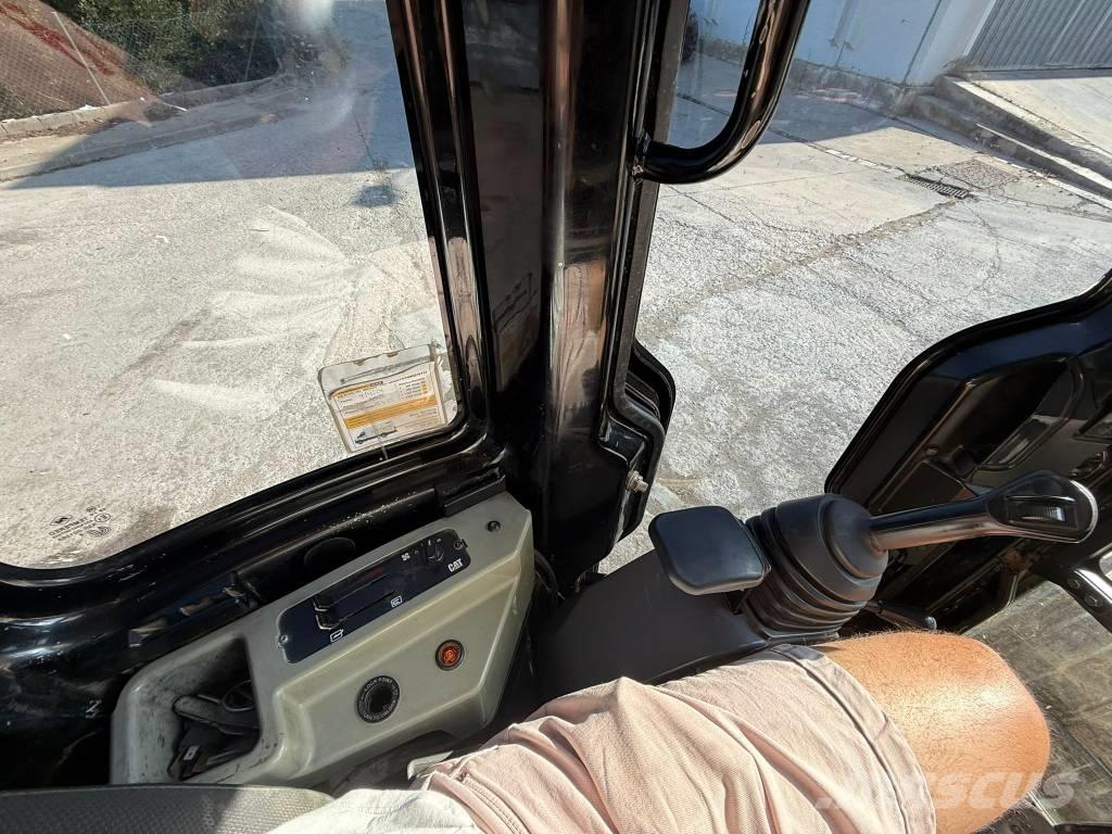 CAT 304 E Εκσκαφάκι (διαβολάκι) < 7t
