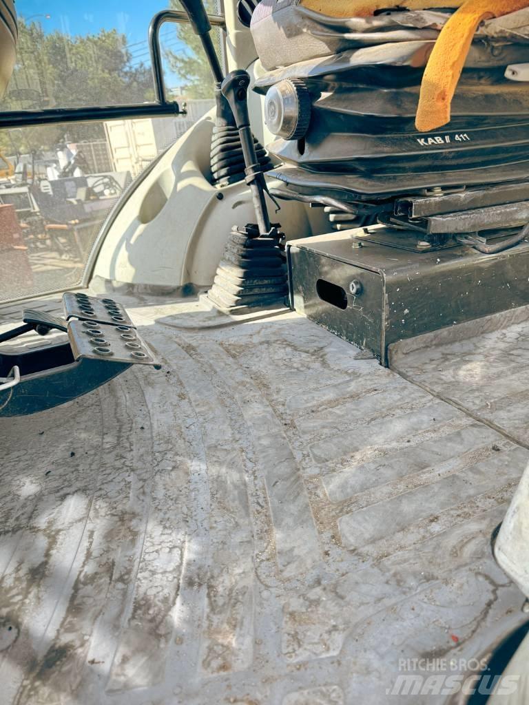 Komatsu WB 140-2N Εκσκαφείς Φορτωτές τύπου JCB