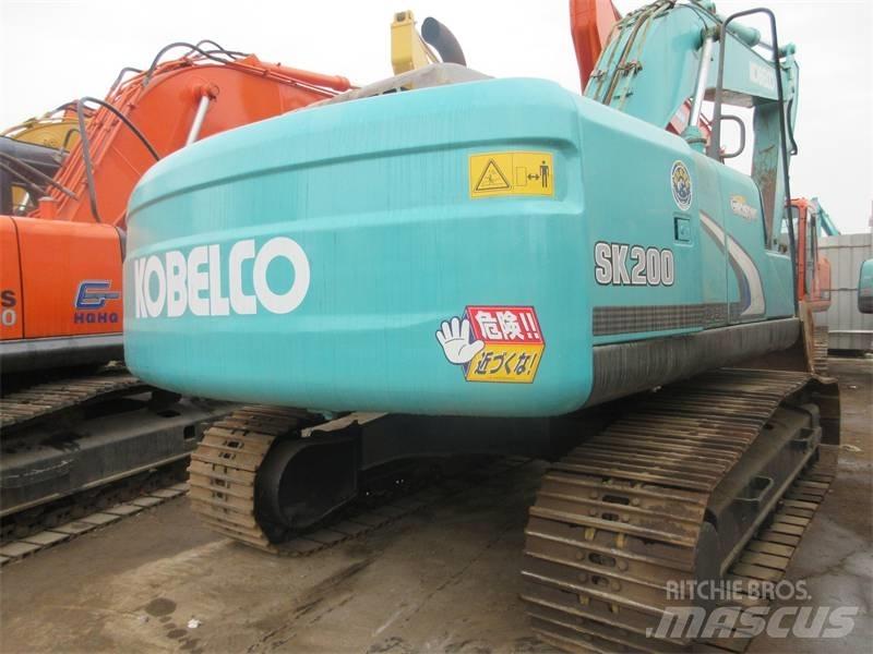 Kobelco SK200-8 Εκσκαφείς με ερπύστριες