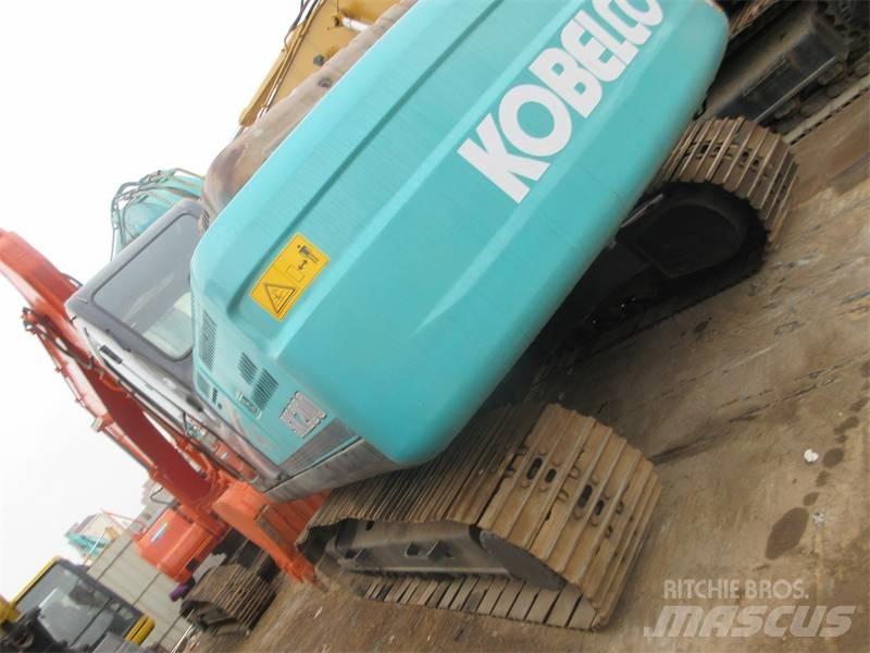 Kobelco SK200-8 Εκσκαφείς με ερπύστριες