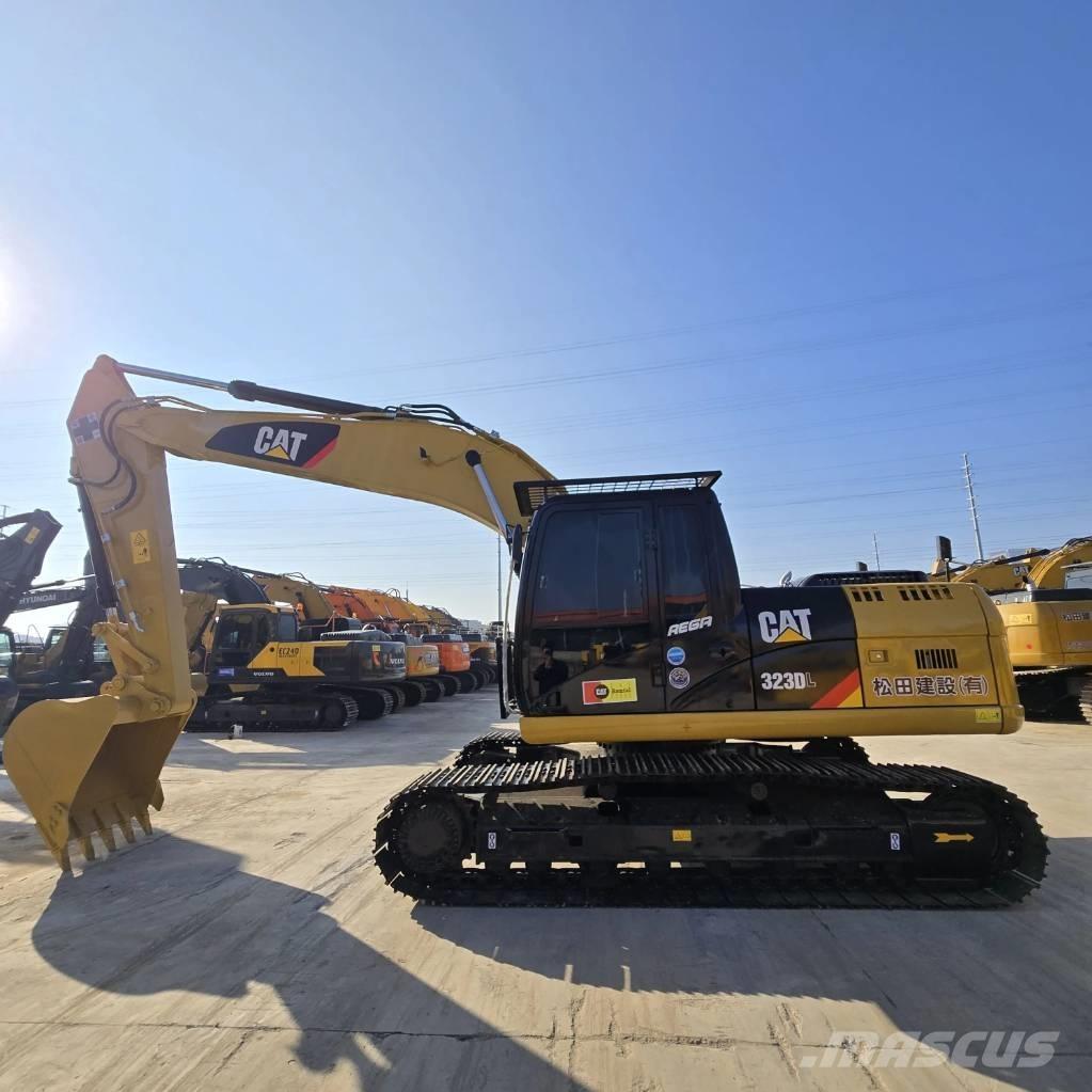 CAT 323 D L Μίνι εκσκαφείς 7t - 12t