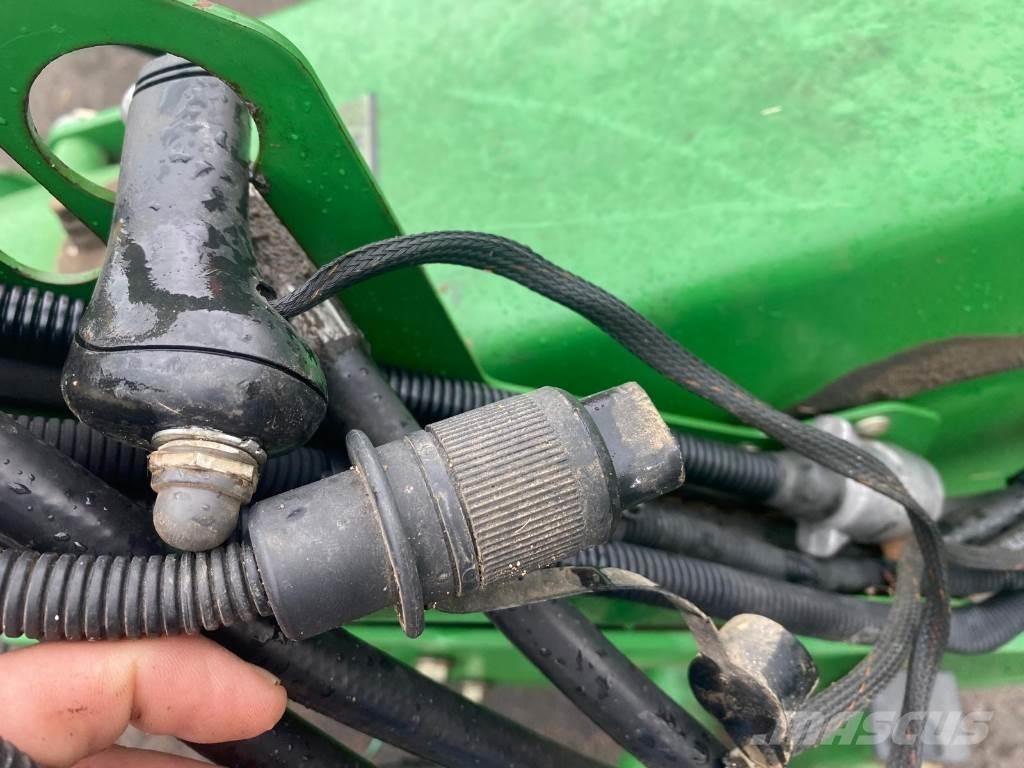 John Deere 730 Χορτοκοπτικά επιβίβασης και έλξης