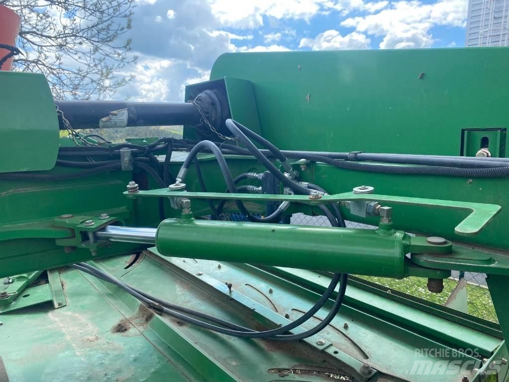 John Deere 730 Χορτοκοπτικά επιβίβασης και έλξης