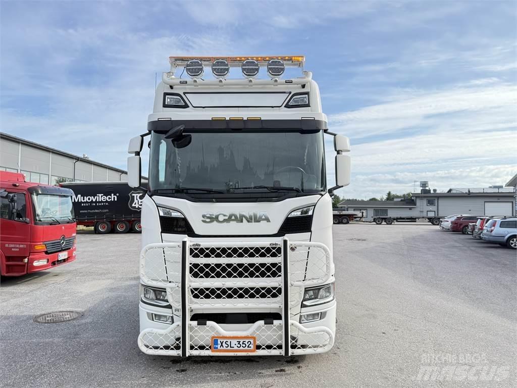 Scania R520 6X2 Τράκτορες