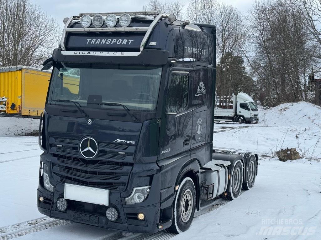 Mercedes-Benz Actros Τράκτορες