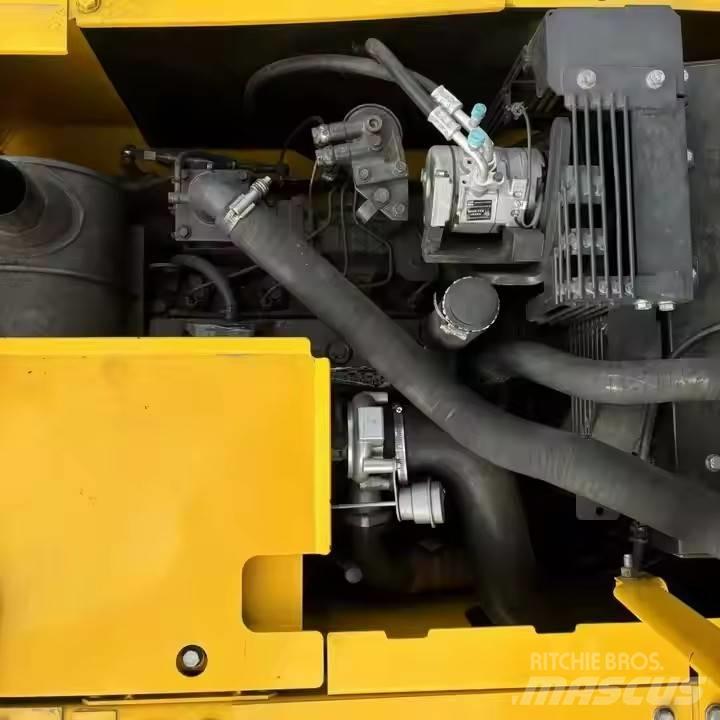 Komatsu PC130 Εκσκαφείς με ερπύστριες