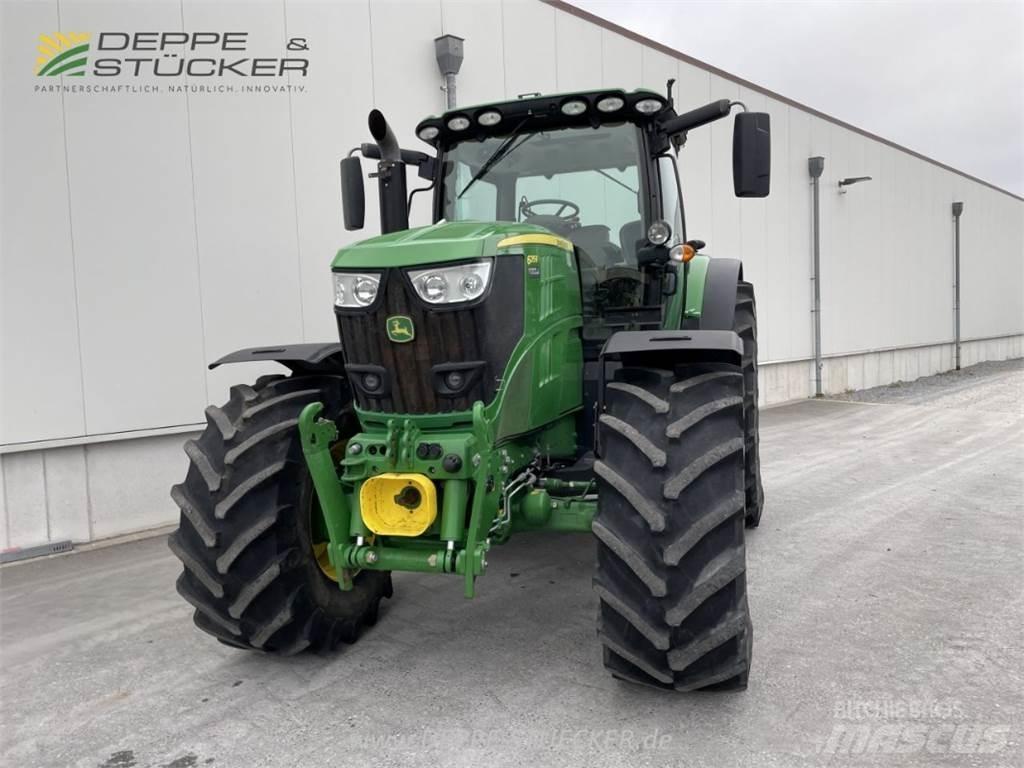 John Deere 6215R Τρακτέρ