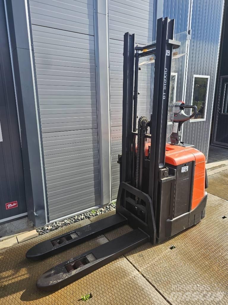 BT SPE 125 4150mm Παλετοφόρα πεζού χειριστή με ιστό