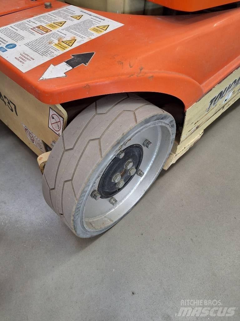 JLG Toucan 10 E Ανυψωτήρες με κατακόρυφους πυλώνες