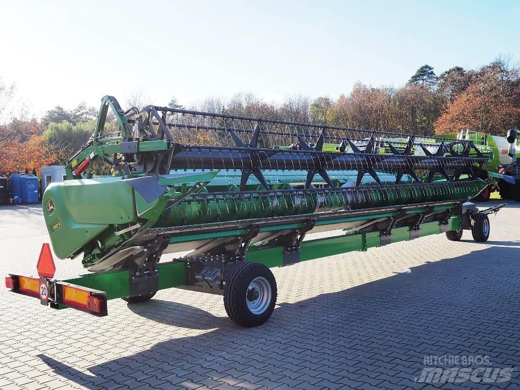 John Deere S780 + 730X Θεριζοαλωνιστικές μηχανές