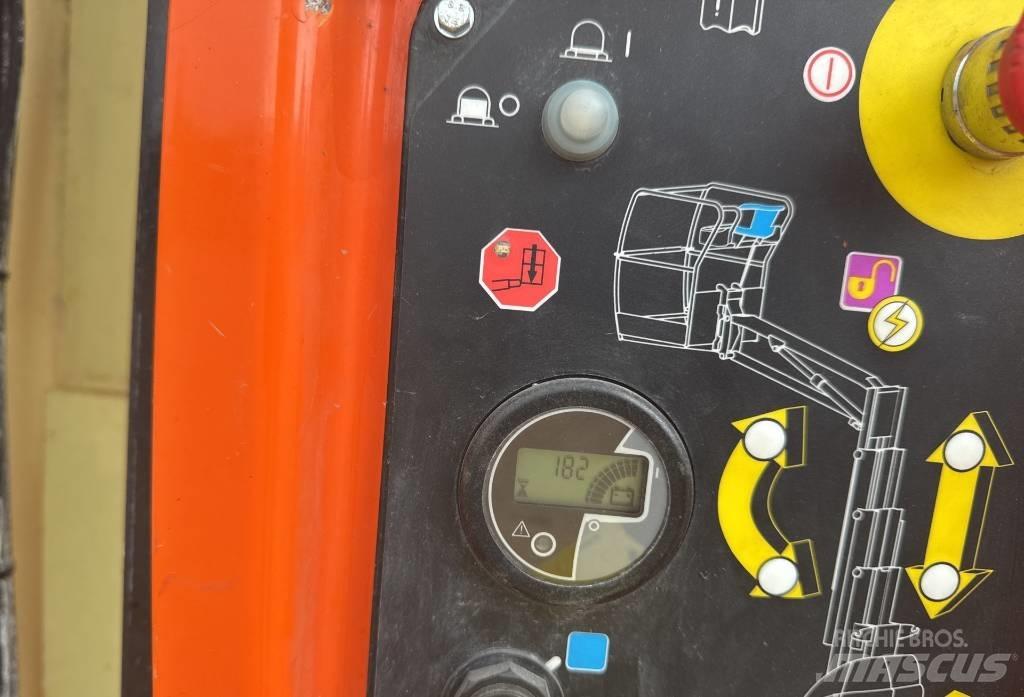 JLG Toucan 8 E Ανυψωτήρες με κατακόρυφους πυλώνες