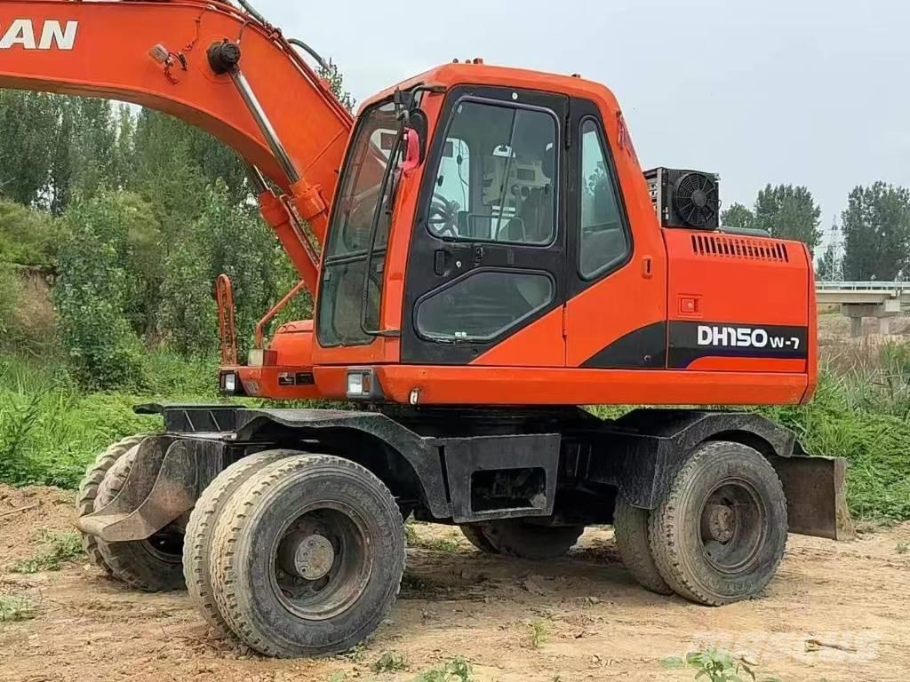 Doosan 150 W-7 Εκσκαφείς με τροχούς - λάστιχα