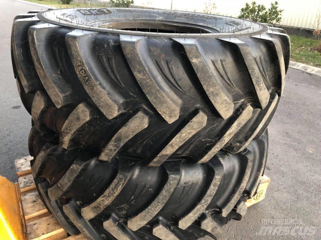 BKT 425/75R20 Ελαστικά και ζάντες
