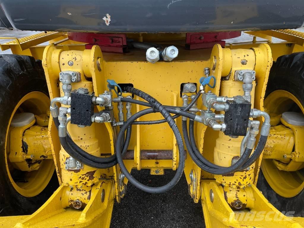 Komatsu PW 98 MR-8 Εκσκαφείς με τροχούς - λάστιχα