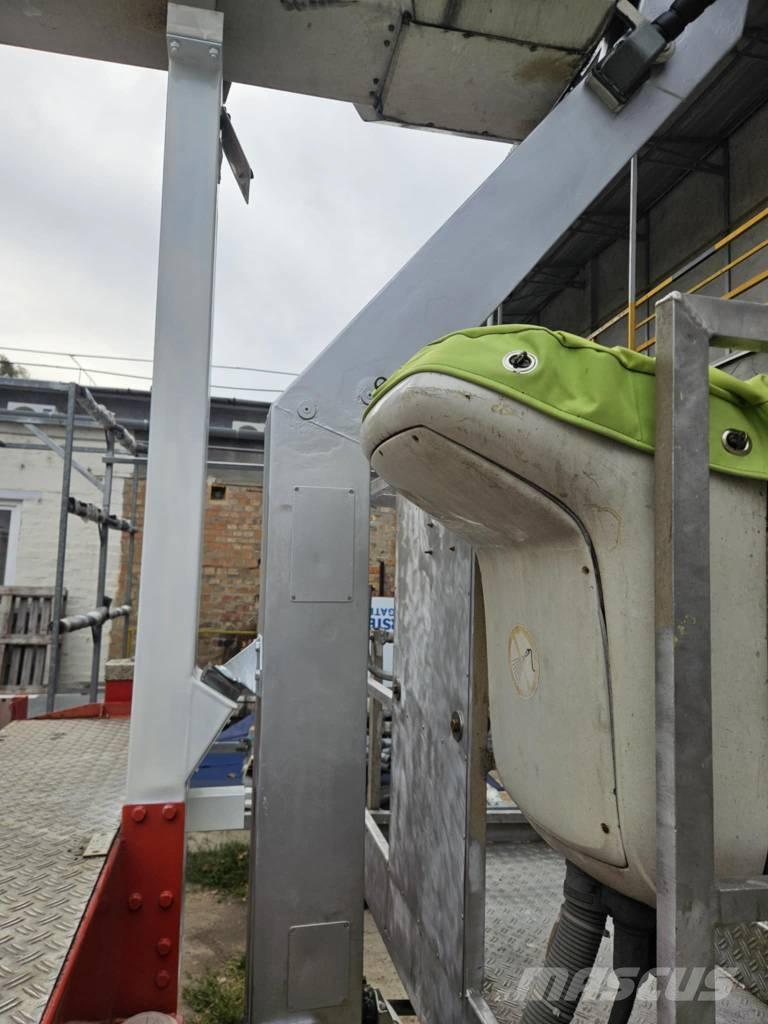 Bison TKA26 Εναέριες πλατφόρμες τοποθετημένες σε φορτηγό