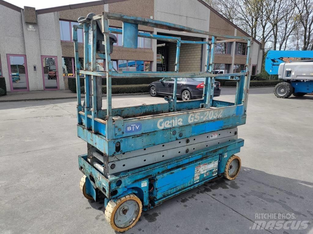 Genie GS 2032 Ανυψωτήρες ψαλιδωτής άρθρωσης