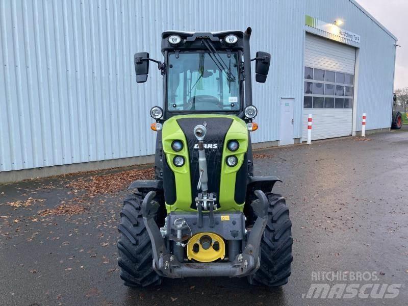CLAAS NEXOS 240 S Τρακτέρ