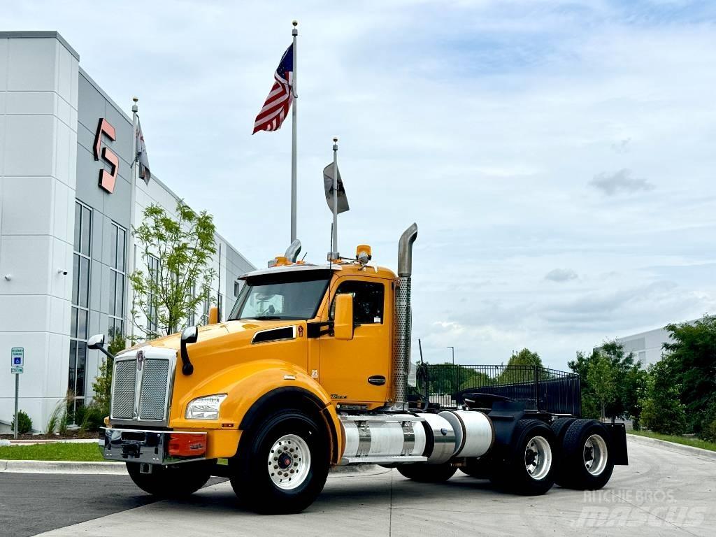 Kenworth T880 Τράκτορες