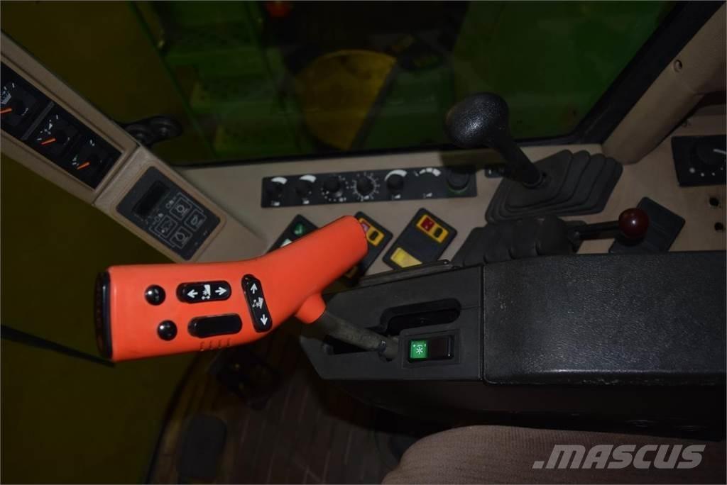 John Deere 2064 Θεριζοαλωνιστικές μηχανές