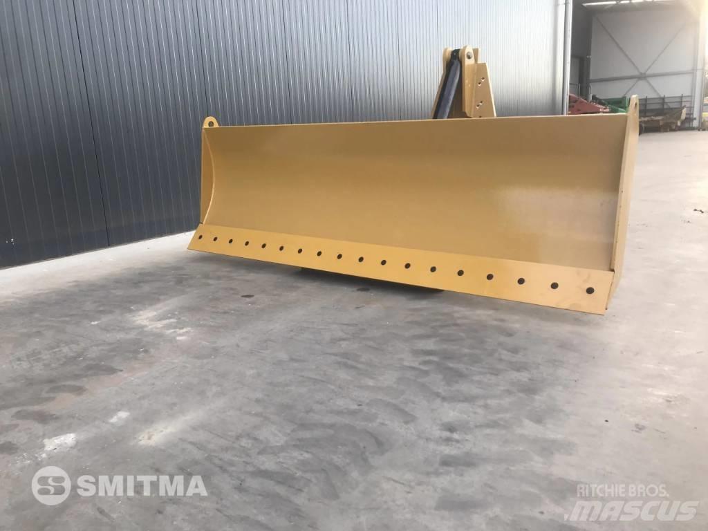 CAT 140K Πτερύγια