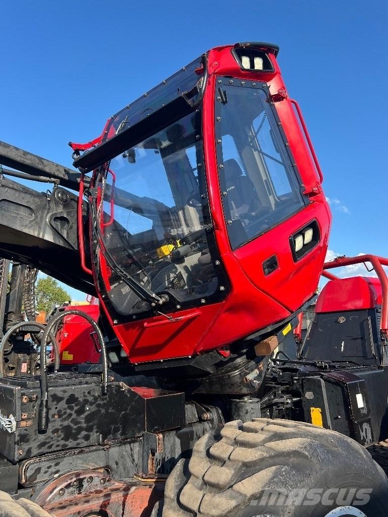 Komatsu 931 XC Θεριζοαλωνιστικές μηχανές
