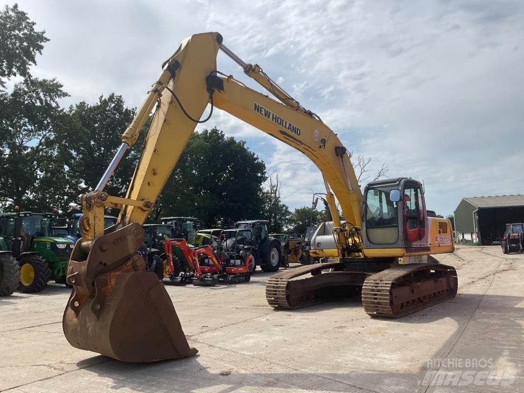 New Holland E 305 Εκσκαφείς με ερπύστριες
