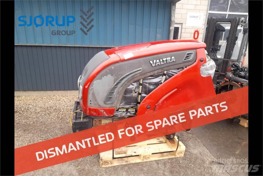 Valtra N142 Τρακτέρ