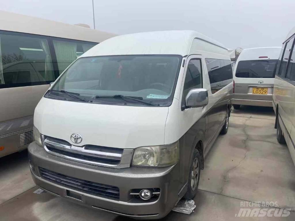Toyota Hiace Υπεραστικά Λεωφορεία 