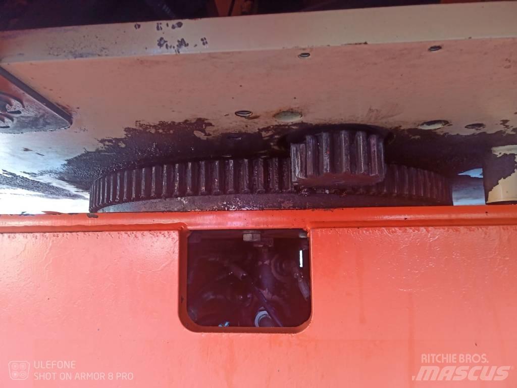 JLG 800 AJ Ανυψωτήρες με αρθρωτό βραχίονα