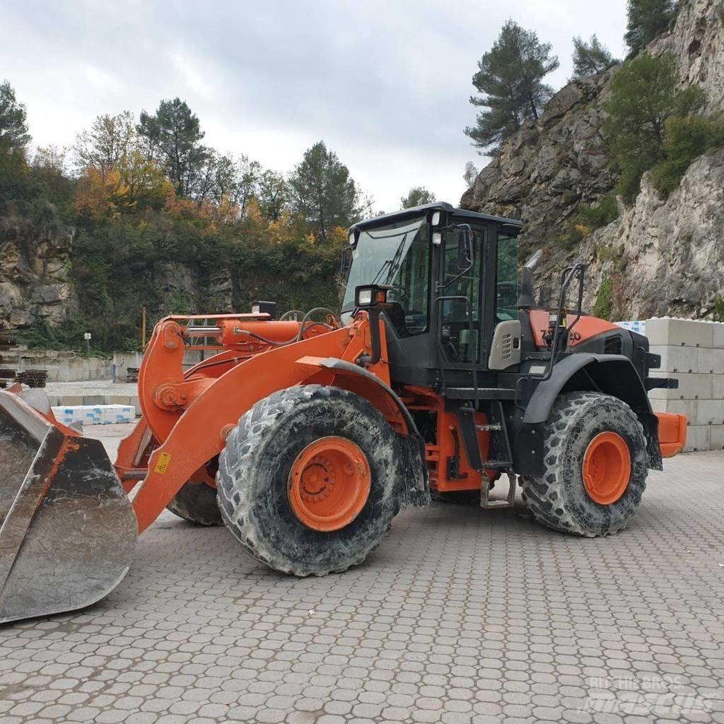 Hitachi ZW 220-5 Φορτωτές με λάστιχα (Τροχοφόροι)