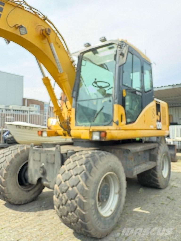 Komatsu PW 130-7K Εκσκαφείς με τροχούς - λάστιχα
