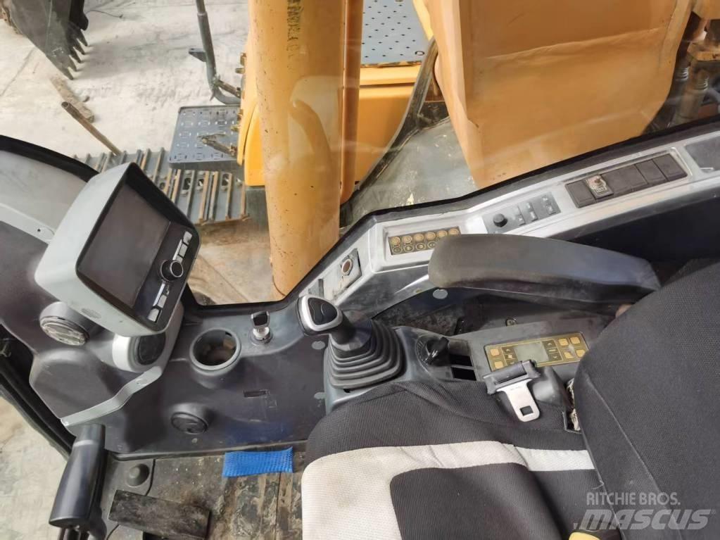 Hyundai 220lc-9s Εκσκαφείς με ερπύστριες