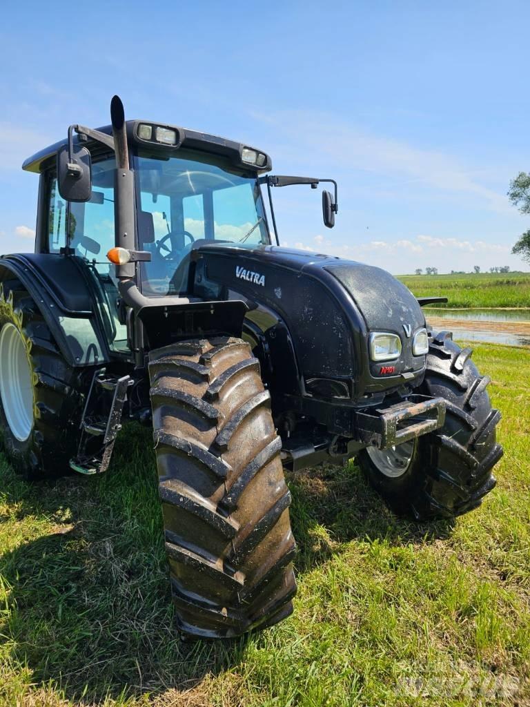 Valtra N 101 Τρακτέρ