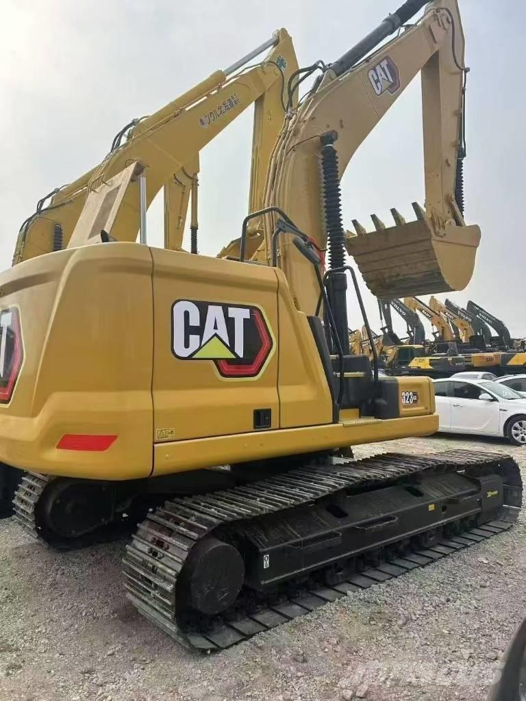 CAT 323 Εκσκαφείς με ερπύστριες