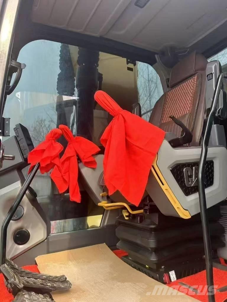 CAT 323 Εκσκαφείς με ερπύστριες