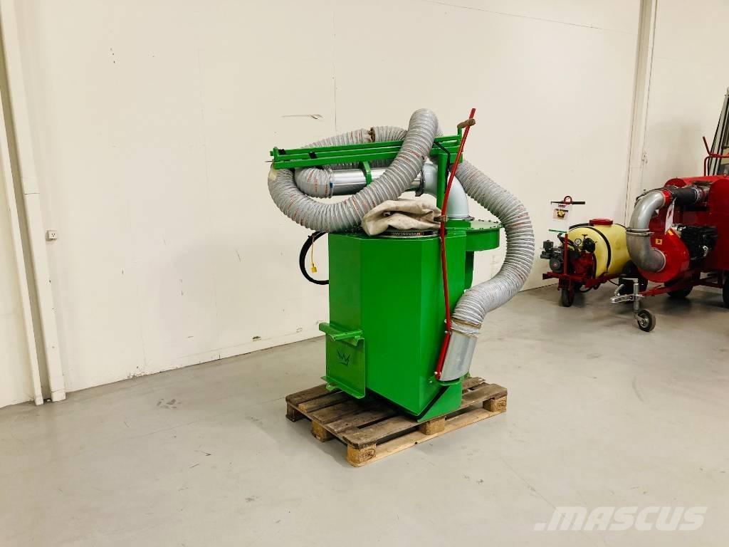 Croni Løvsuger Άλλα μηχανήματα φροντίδας εδάφους