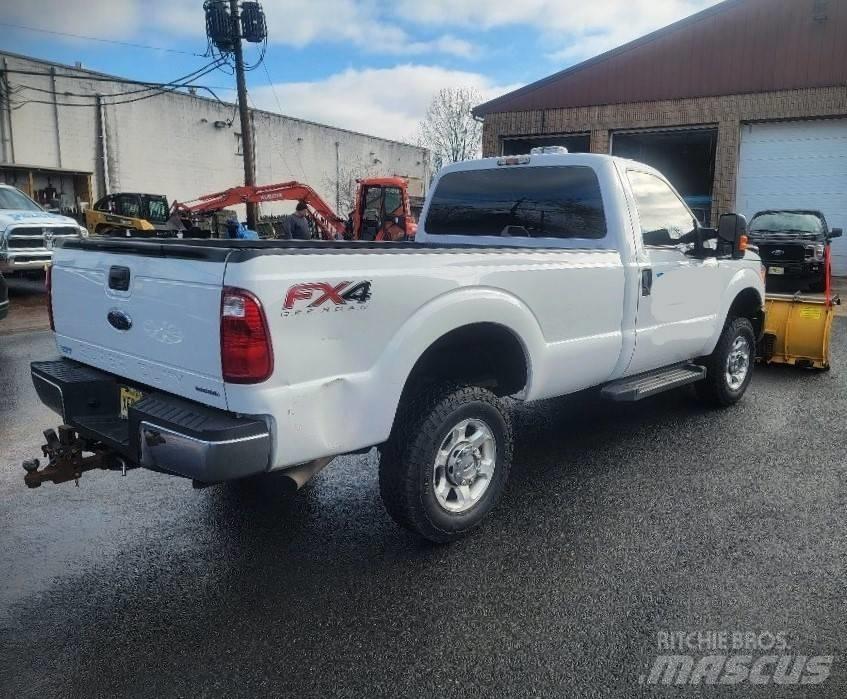 Ford F 250 FX4 Εκχιονιστήρες και χιονοδιώχτες