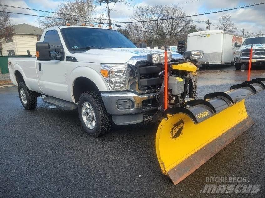 Ford F 250 FX4 Εκχιονιστήρες και χιονοδιώχτες