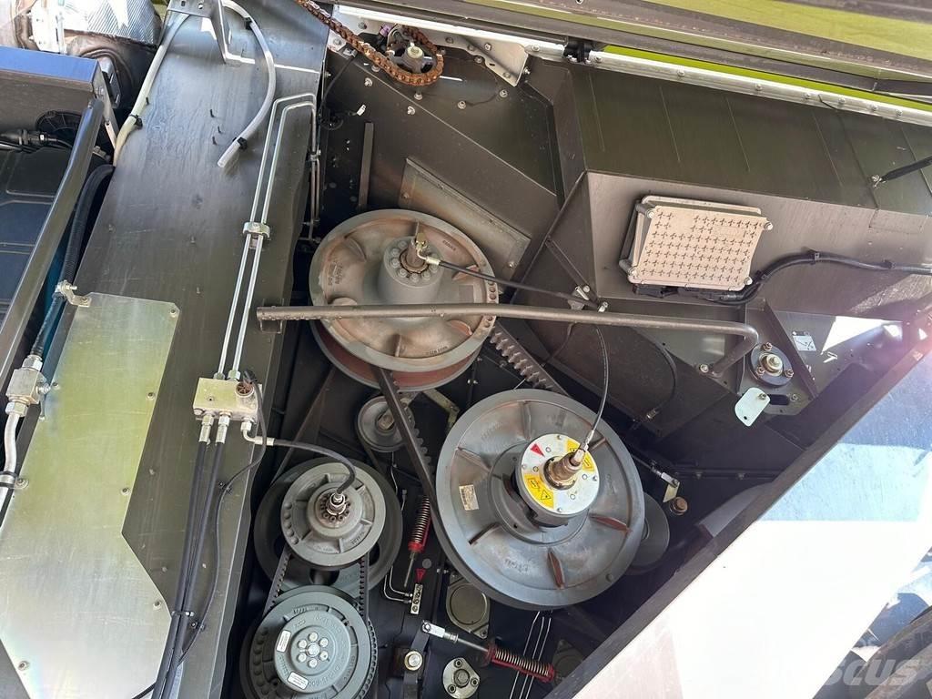 CLAAS 7400 Θεριζοαλωνιστικές μηχανές