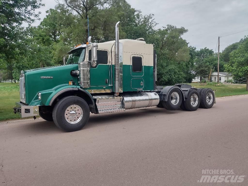 Kenworth T800 Τράκτορες