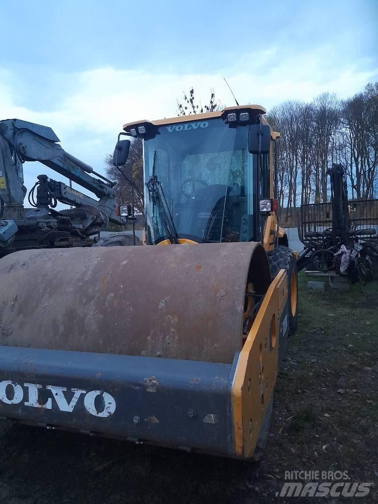 Volvo SD 135 B Οδοστρωτήρες μονού κυλίνδρου