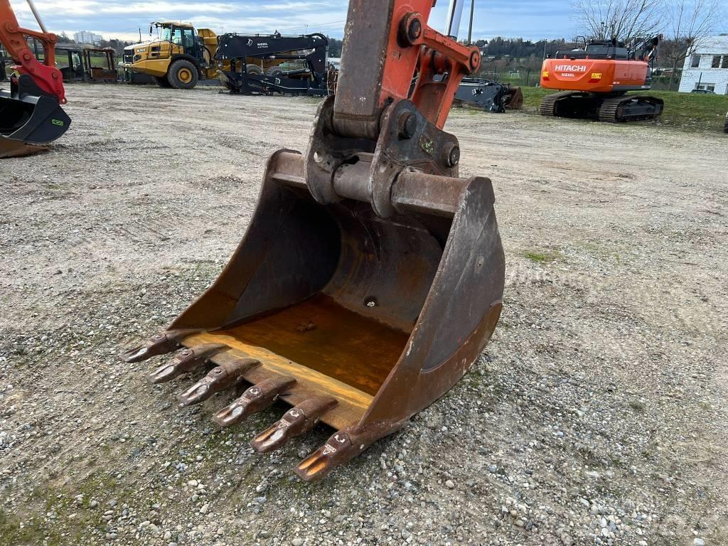 Hitachi ZX210LC Εκσκαφείς με ερπύστριες