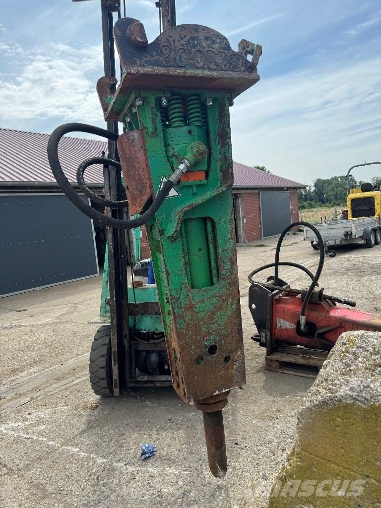 Montabert V 1200 BRH Υδραυλικές σφύρες