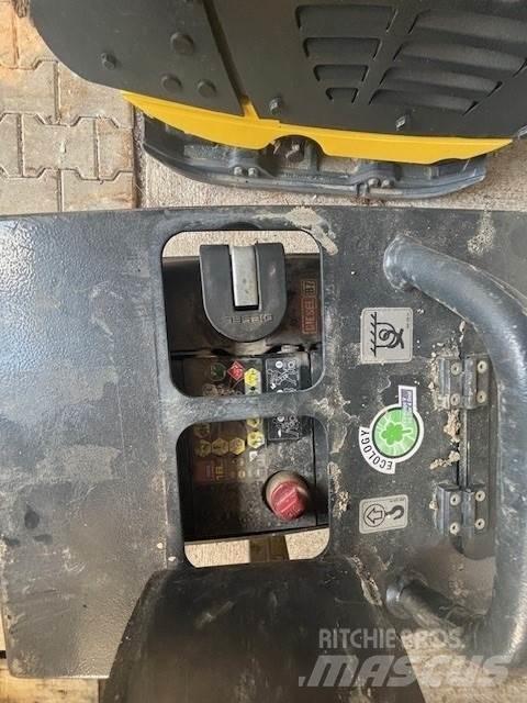 Bomag BPR35/60 D Επίπεδοι κόπανοι