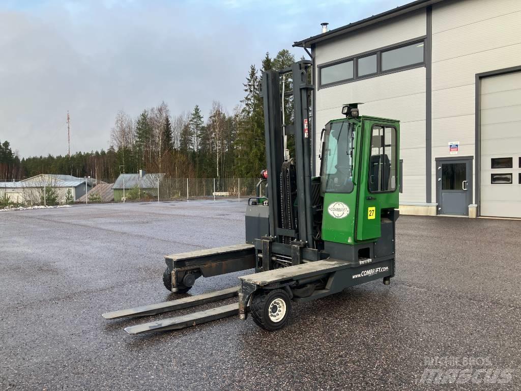 Combilift C4500 Ανυψωτικά στενών δρόμων 4 κατευθύνσεων