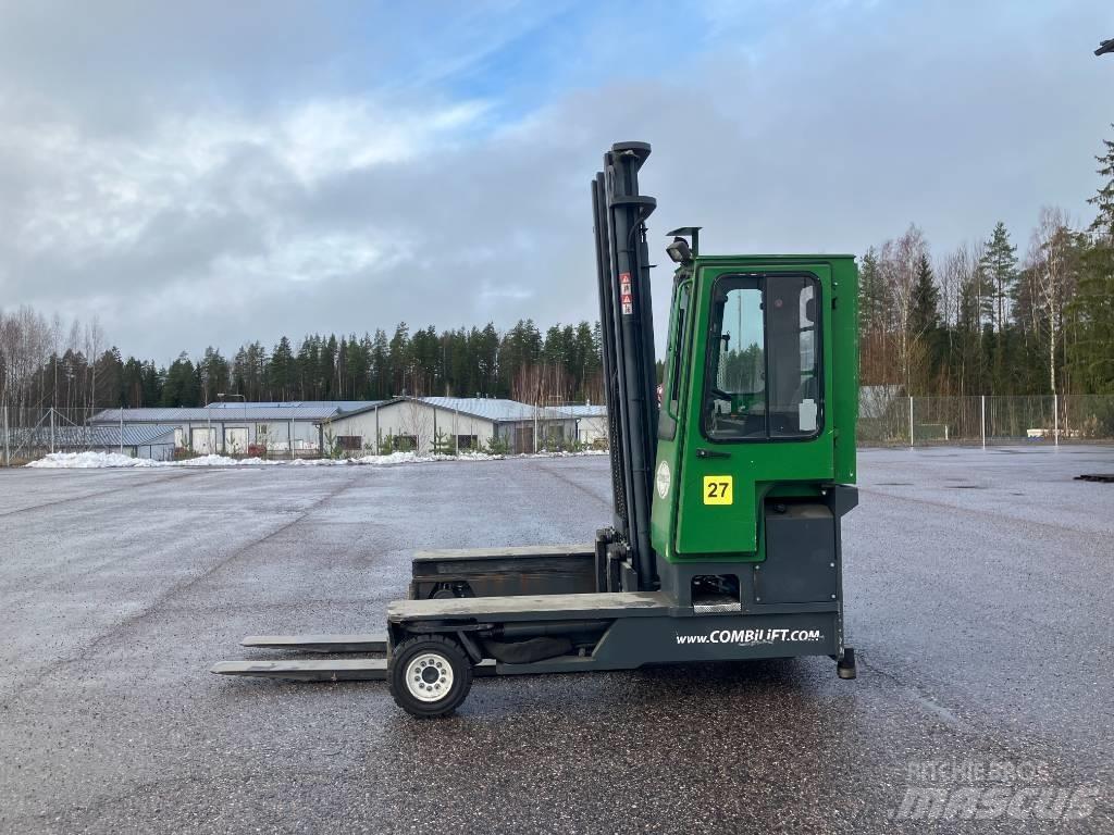 Combilift C4500 Ανυψωτικά στενών δρόμων 4 κατευθύνσεων