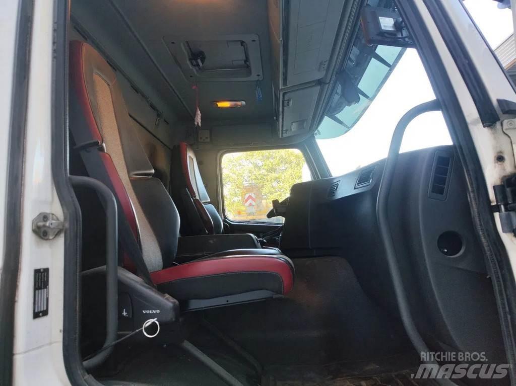 Volvo FMX 370 4x2 Τράκτορες